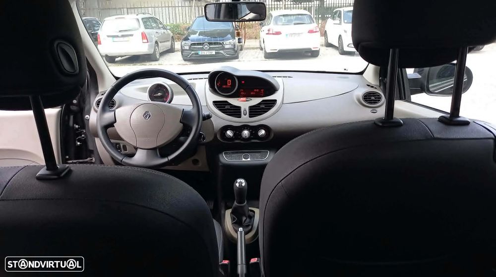 Renault Twingo 1.5 dCi Dynamique S - 9