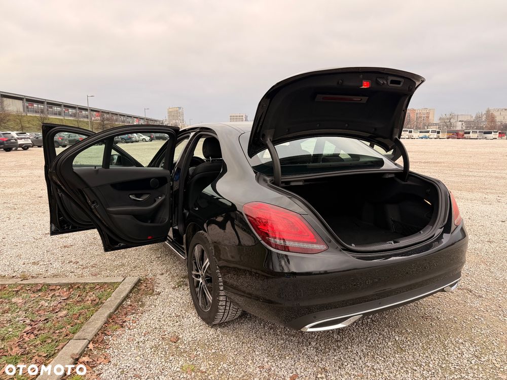 Mercedes-Benz Klasa C 160 9G-TRONIC - 11