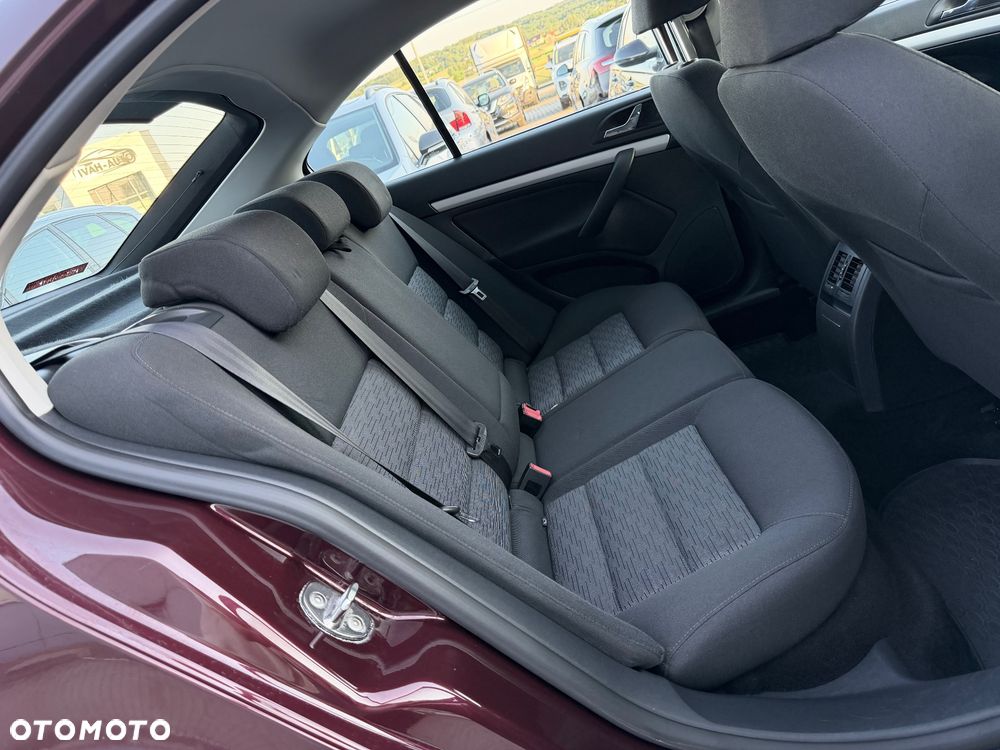 Skoda Octavia 1.4 TSI Active - 28