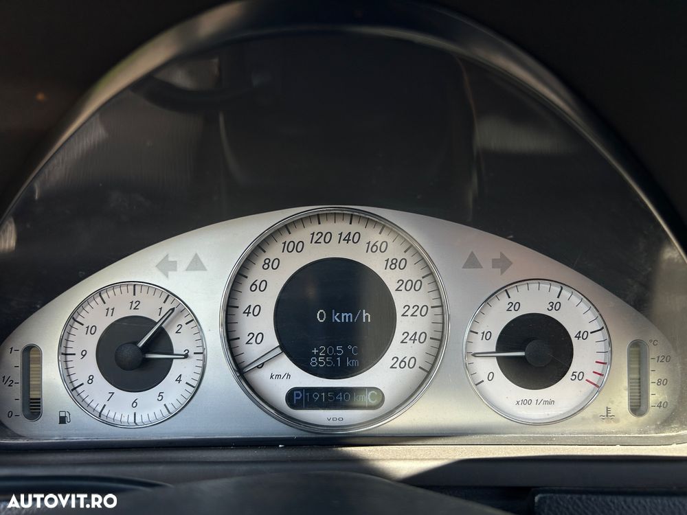 Mercedes-Benz CLK 320 CDI 7G-TRONIC Elegance DPF Cabriolet - 11