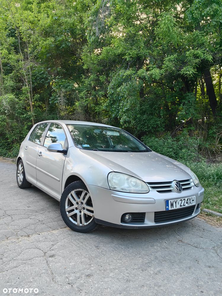 Volkswagen Golf - 1