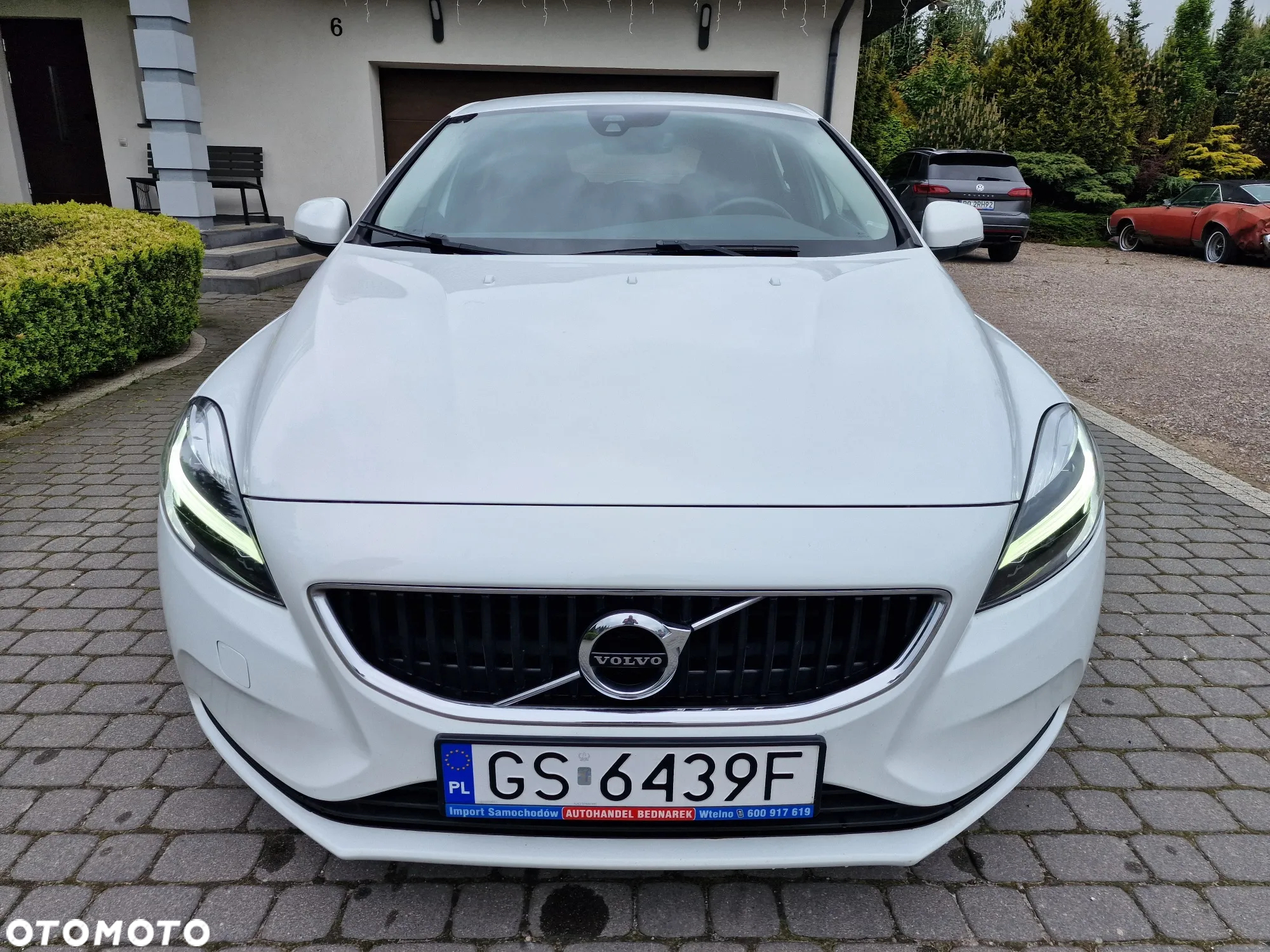Volvo V40 D2 Drive-E Momentum - 11