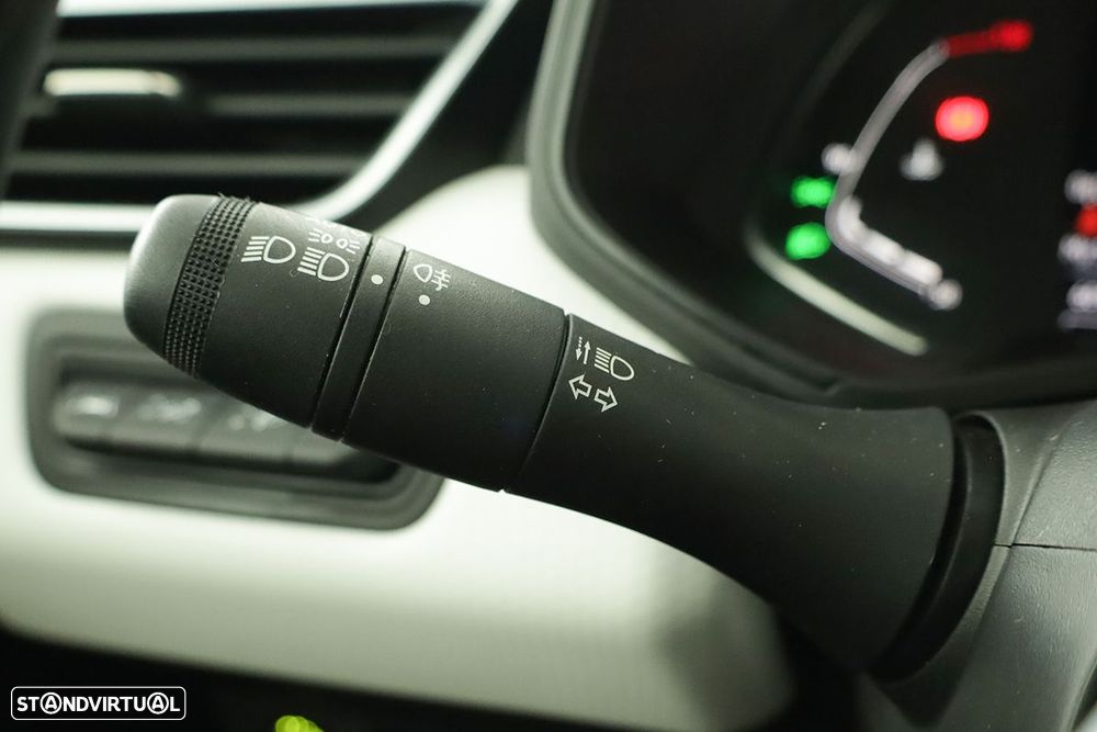 Renault Clio 1.0 TCe Techno Bi-Fuel - 17