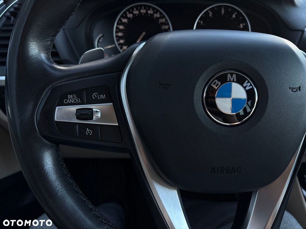 BMW X3 xDrive20i - 14