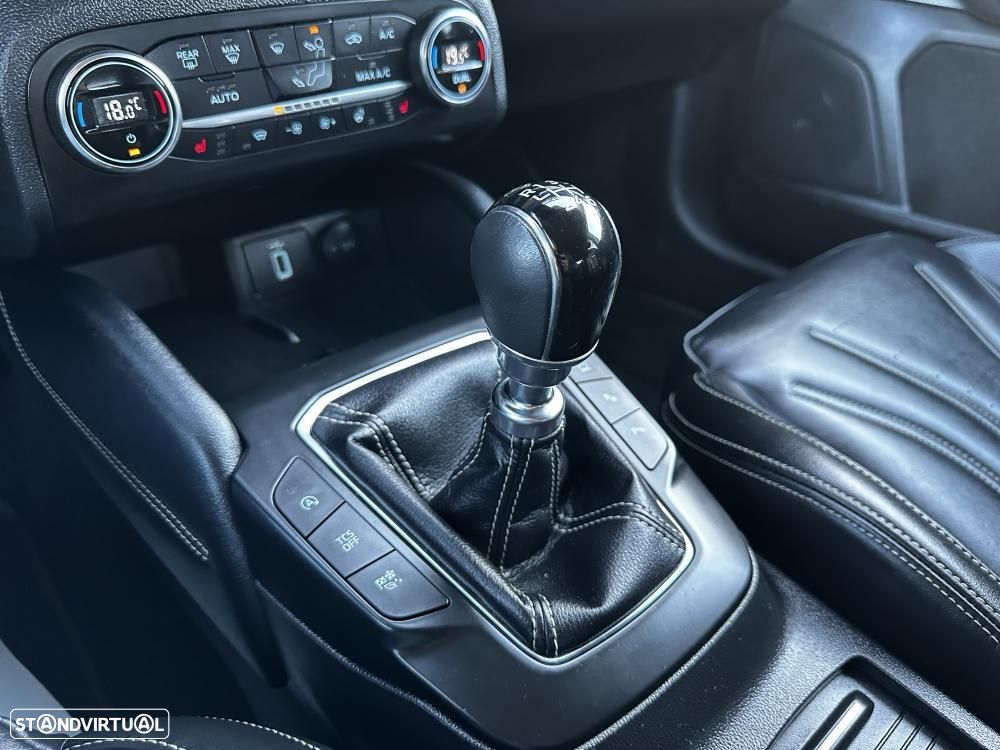 Ford Focus 2.0 TDCi EcoBlue Vignale - 36