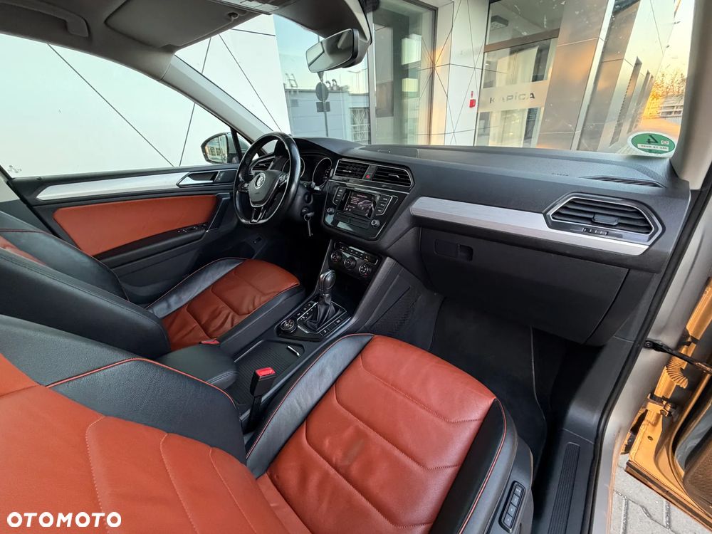 Volkswagen Tiguan 2.0 TDI SCR 4MOTION BlueMotion Technology DSG Lounge Sport & Style - 19