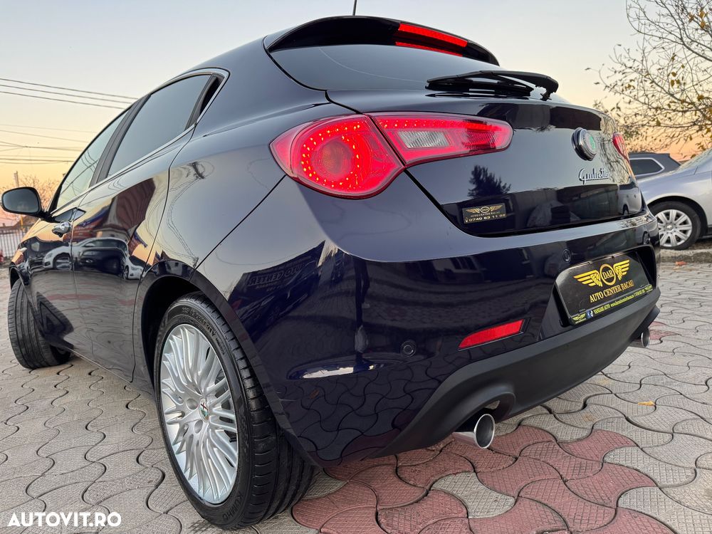 Alfa Romeo Giulietta 2.0 JTDM 16V TCT Turismo - 8