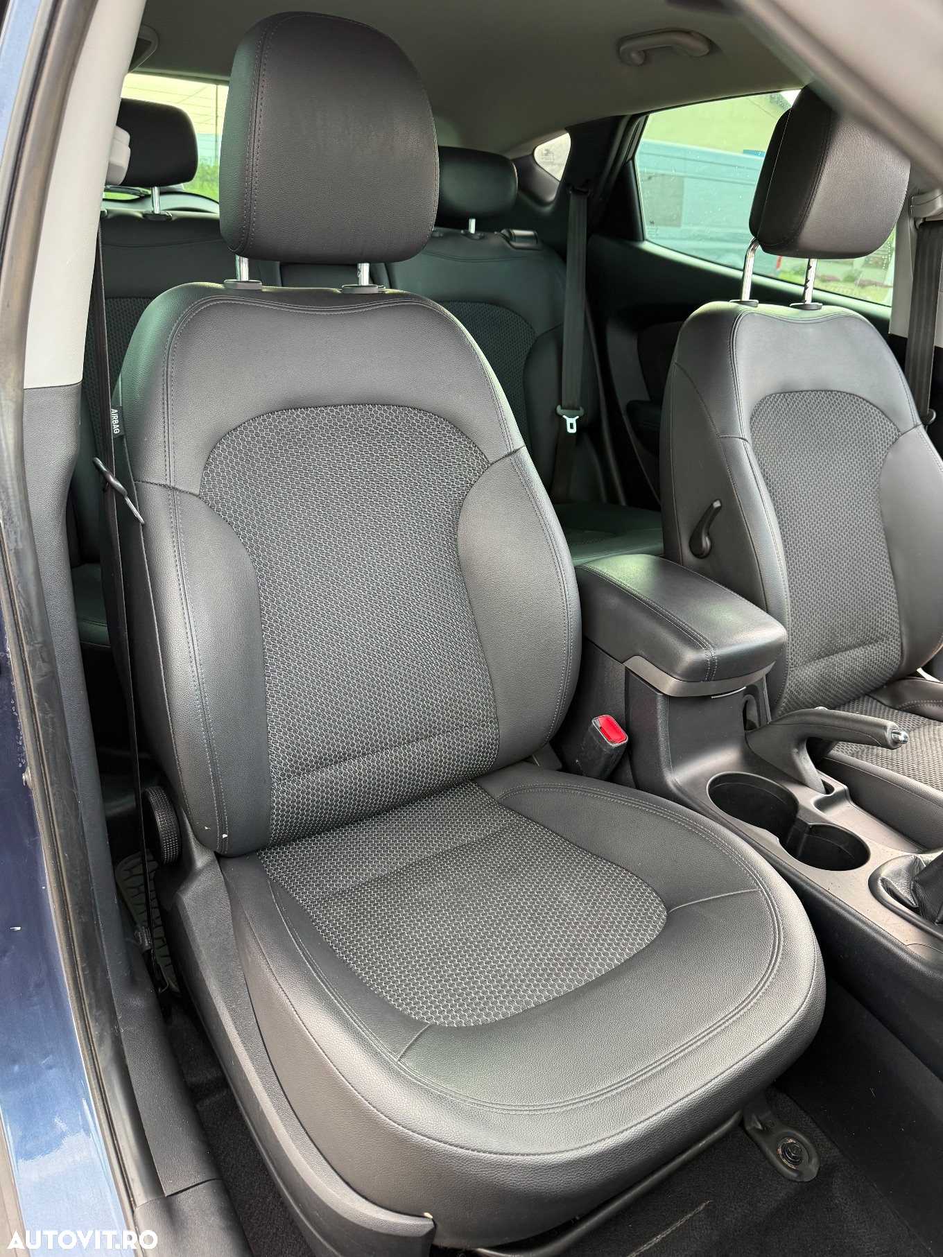 Hyundai ix35 2.0 CRDI 4WD Style - 9