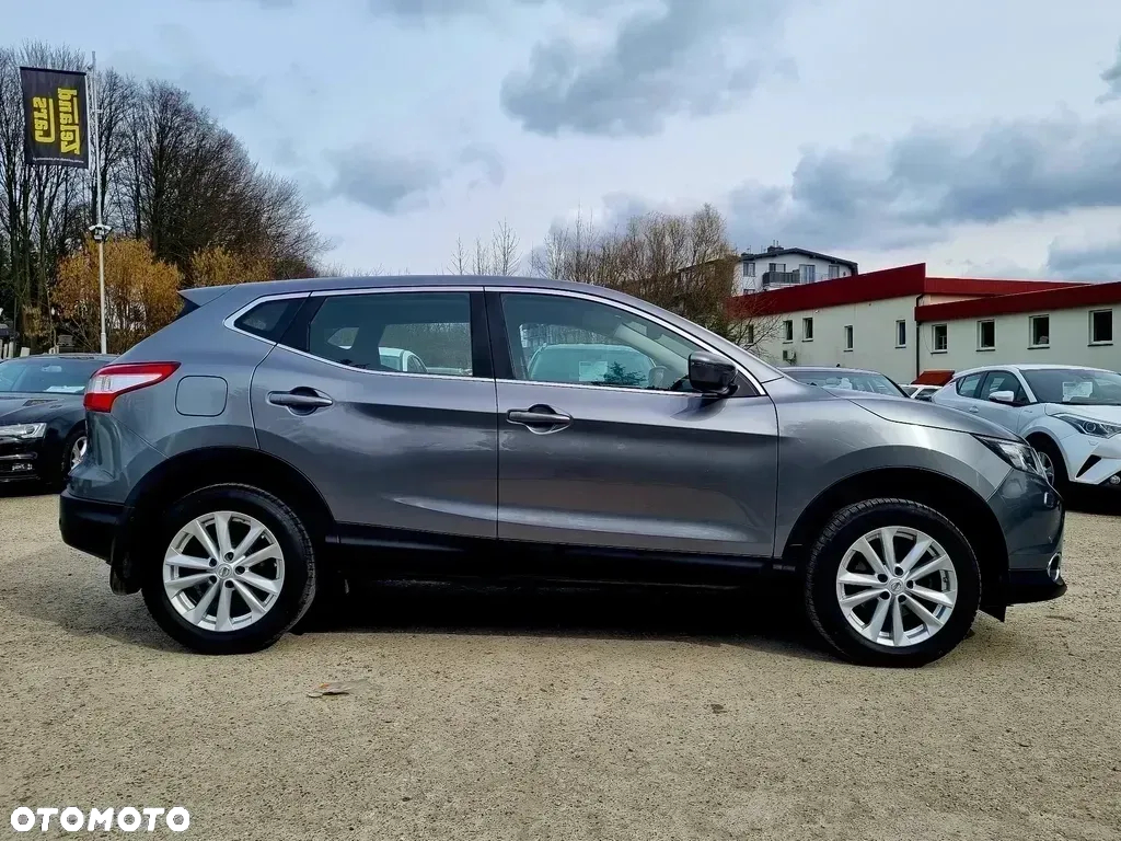 Nissan Qashqai 1.5 dCi Tekna - 4