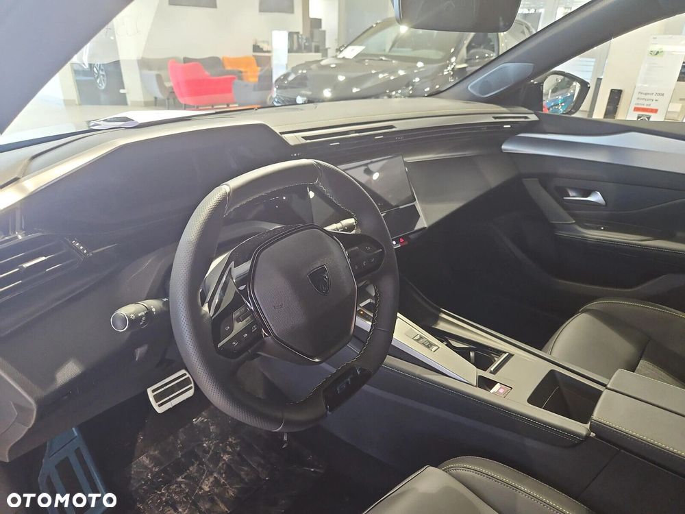 Peugeot 308 1.2 mHEV GT Exclusive S&S e-DCS6 - 9