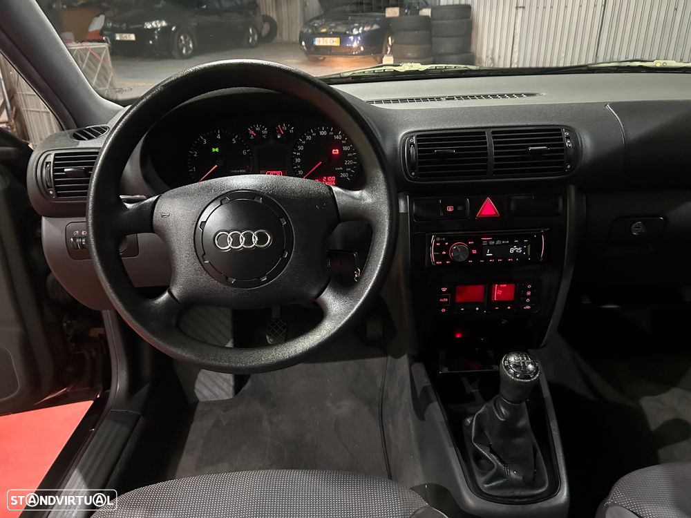 Audi A3 1.6 EC - 18