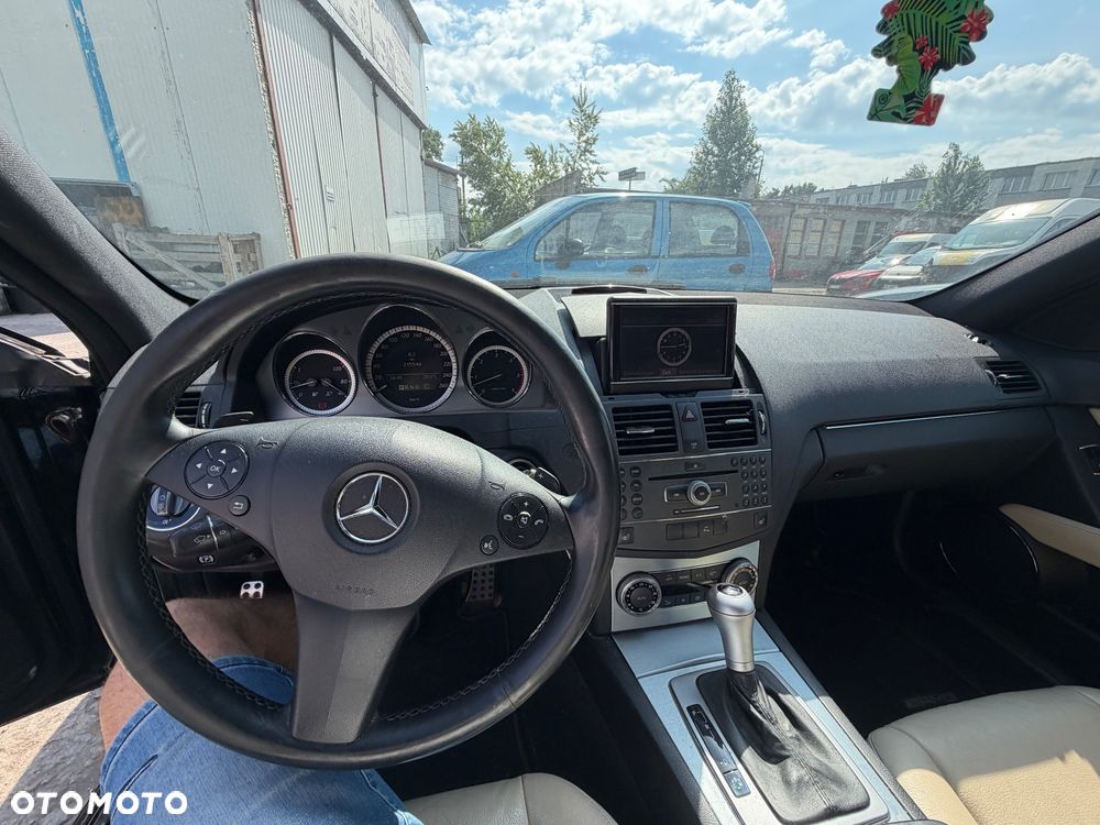 Mercedes-Benz Klasa C 350 CDI BlueEff Avantgarde 4-Matic - 11