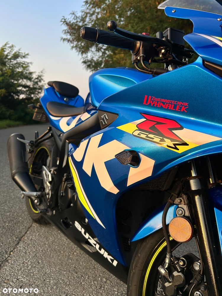 Suzuki GSX-R - 9