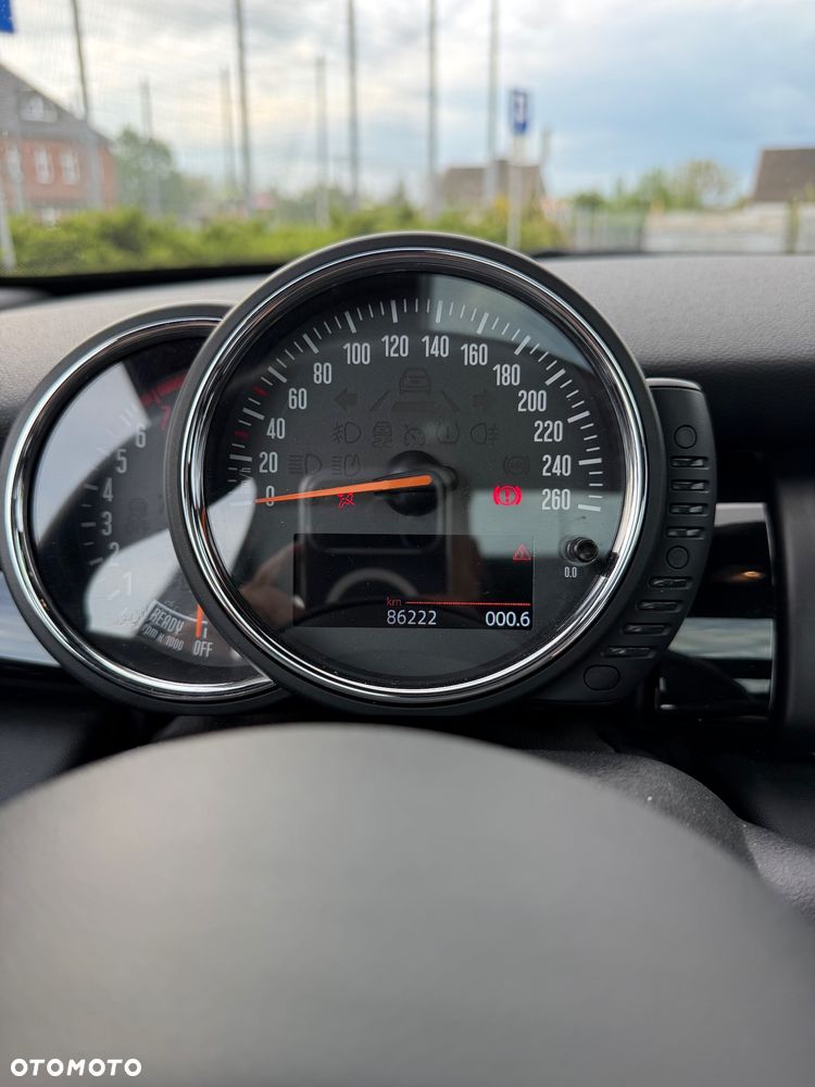 MINI Cooper Seven Chili - 38