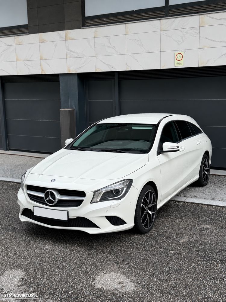Mercedes-Benz CLA 200 - 4