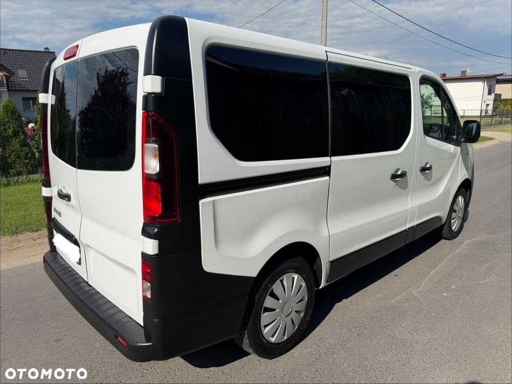 Renault Trafic ENERGY Start & Stop Combi L1H1 Expression - 4
