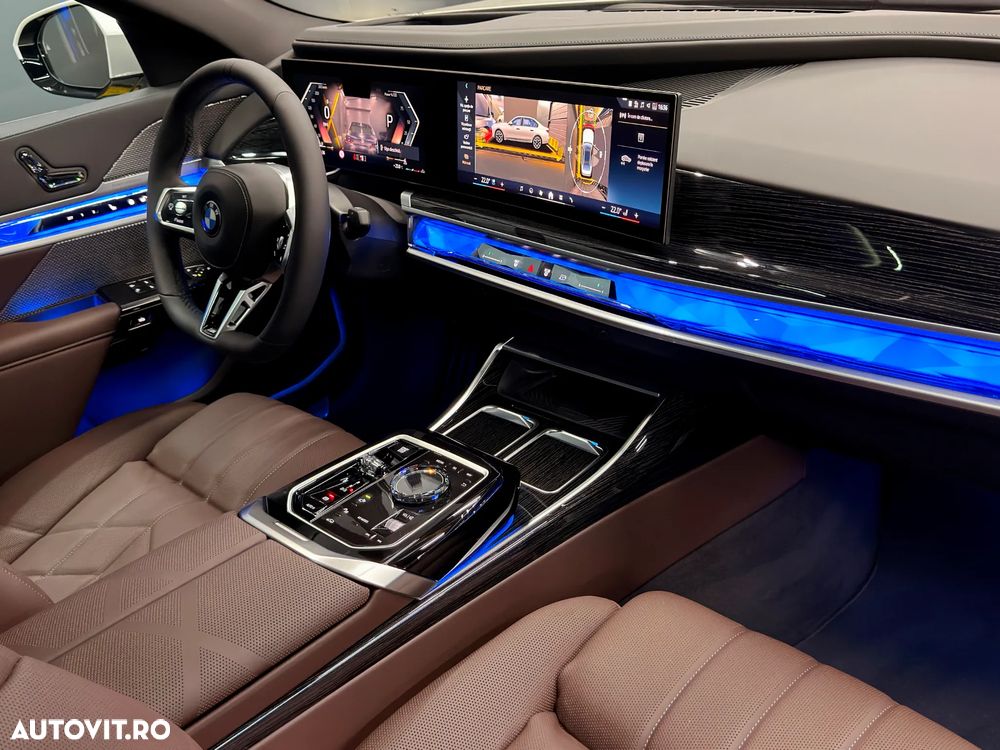 BMW Seria 7 740d xDrive MHEV - 20