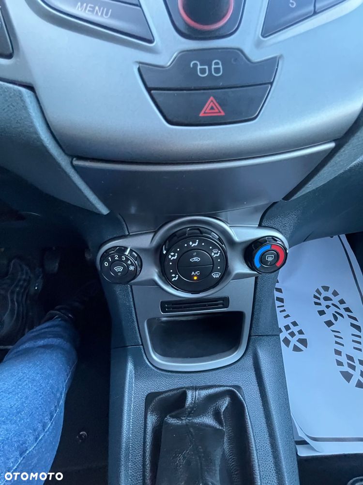 Ford Fiesta 1.25 SYNC Edition - 37