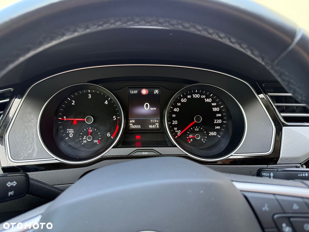 Volkswagen Passat 2.0 TDI EVO Business - 27