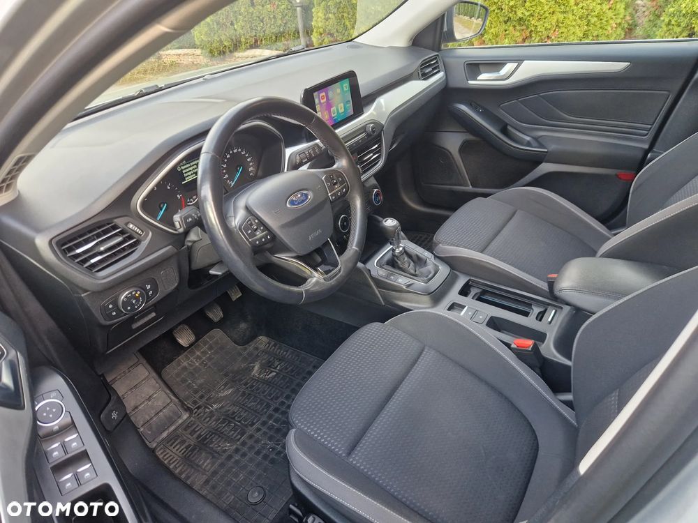 Ford Focus 1.5 TDCi SYNC Edition - 8