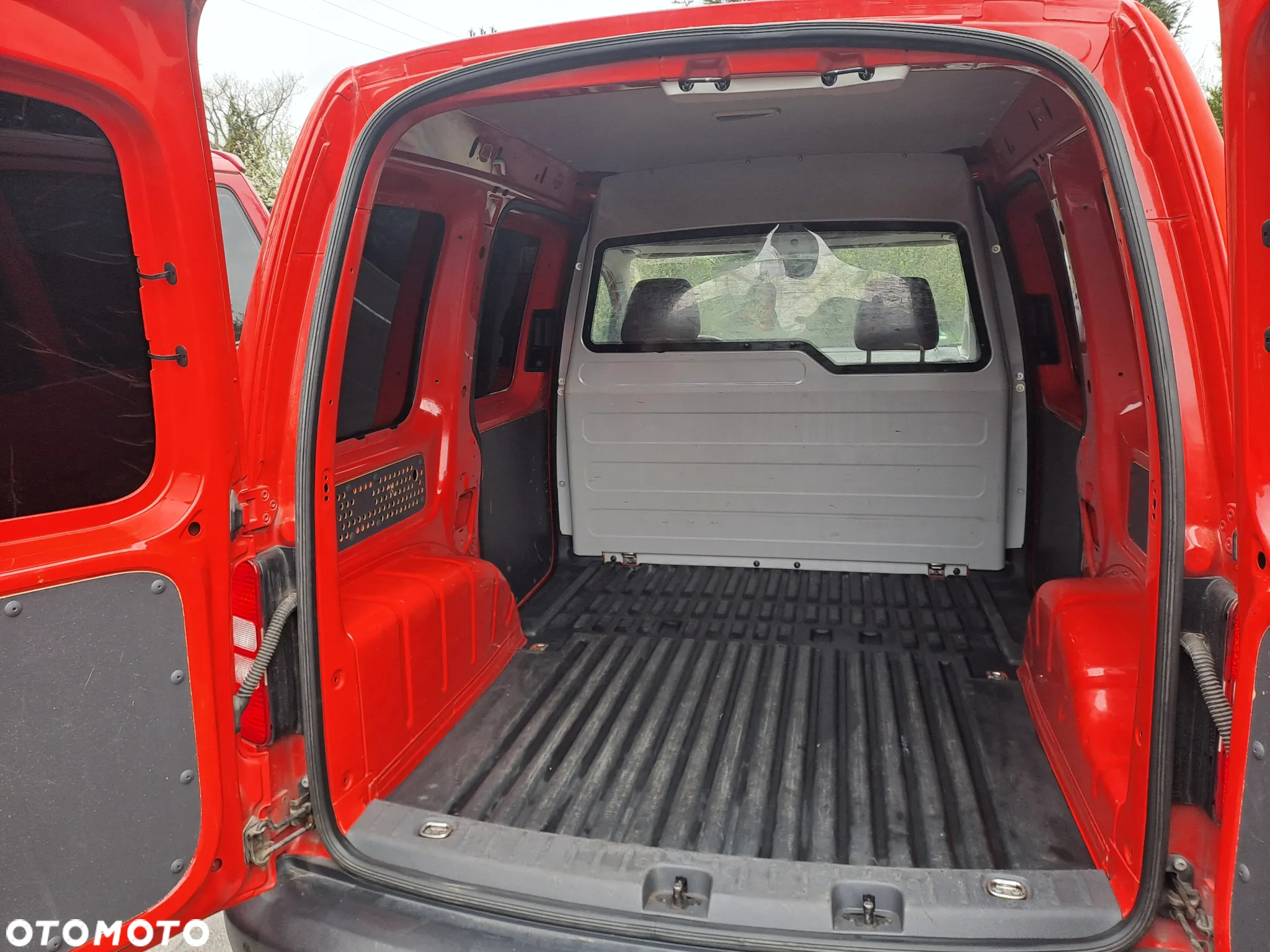 Volkswagen Caddy - 2