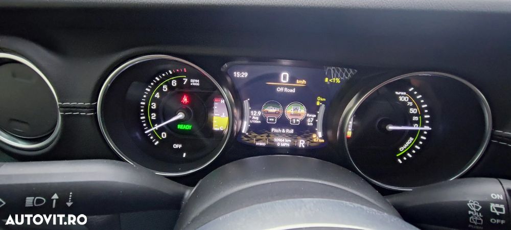 Jeep Wrangler ver-2-0-4xe-at8-phev-sahara - 19