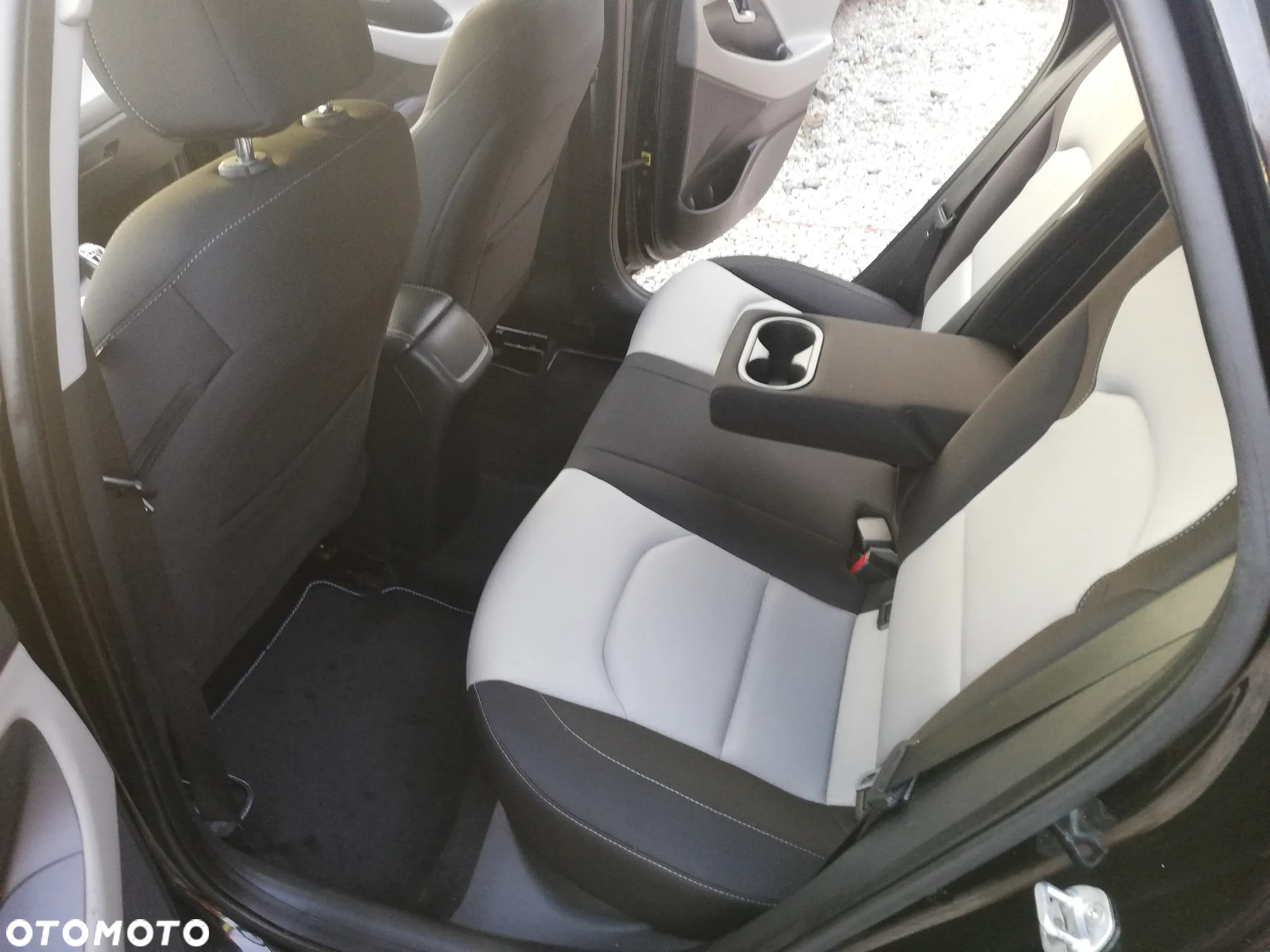 Hyundai i30 1.6 CRDi BlueDrive Premium - 12