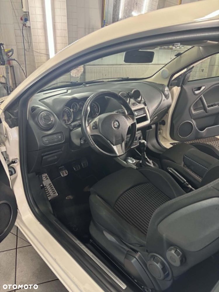 Alfa Romeo Mito 1.4 TB Distinctive - 19