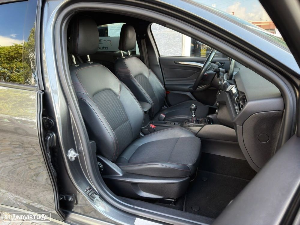 Ford Focus 1.0 EcoBoost ST-Line - 16