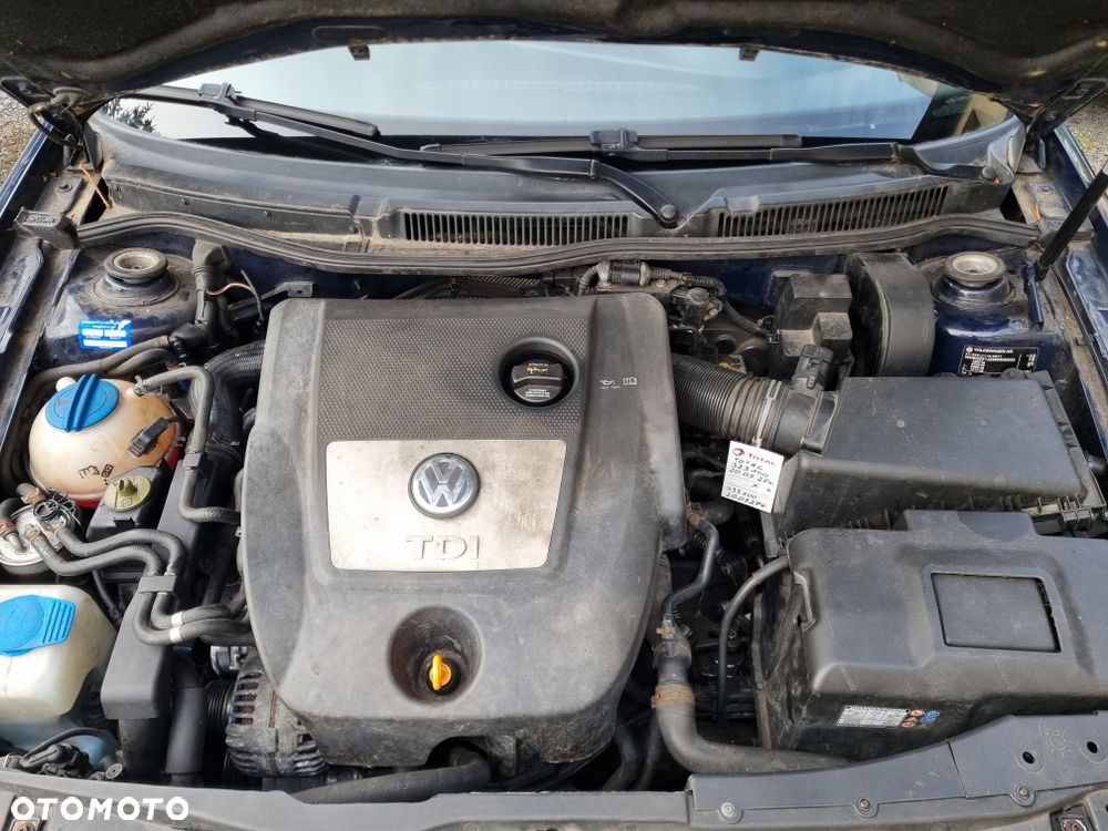 Volkswagen Golf - 8