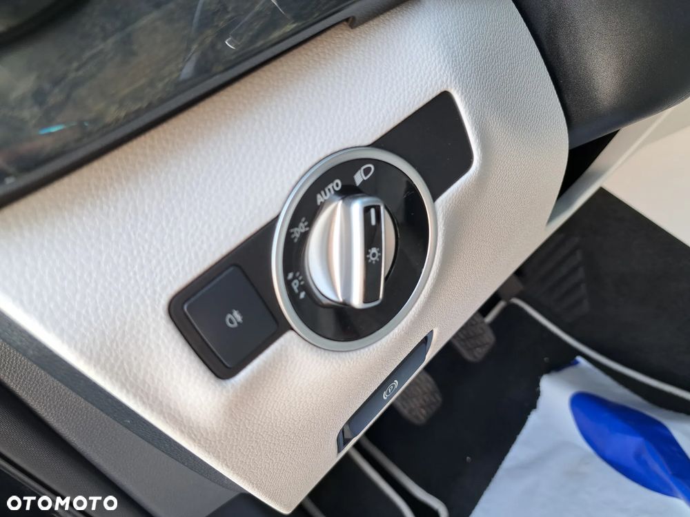 Mercedes-Benz Klasa B 180 (BlueEFFICIENCY) - 31