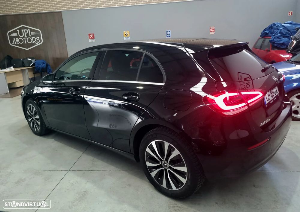 Mercedes-Benz A 250 e Progressive - 4