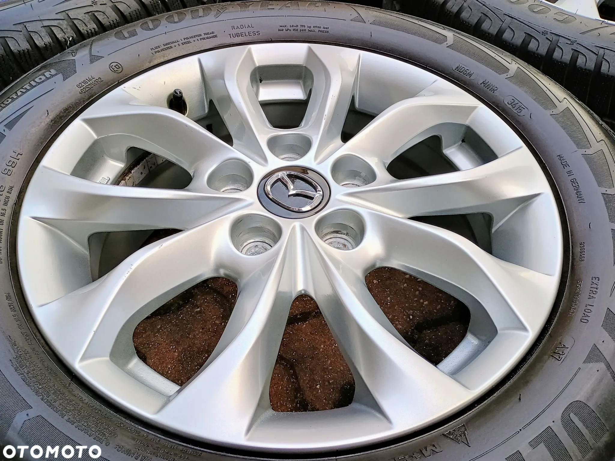 Alufelgi Mazda CX-3 CX-30 5 x 114.3 zima 215/60/16 99H - 2