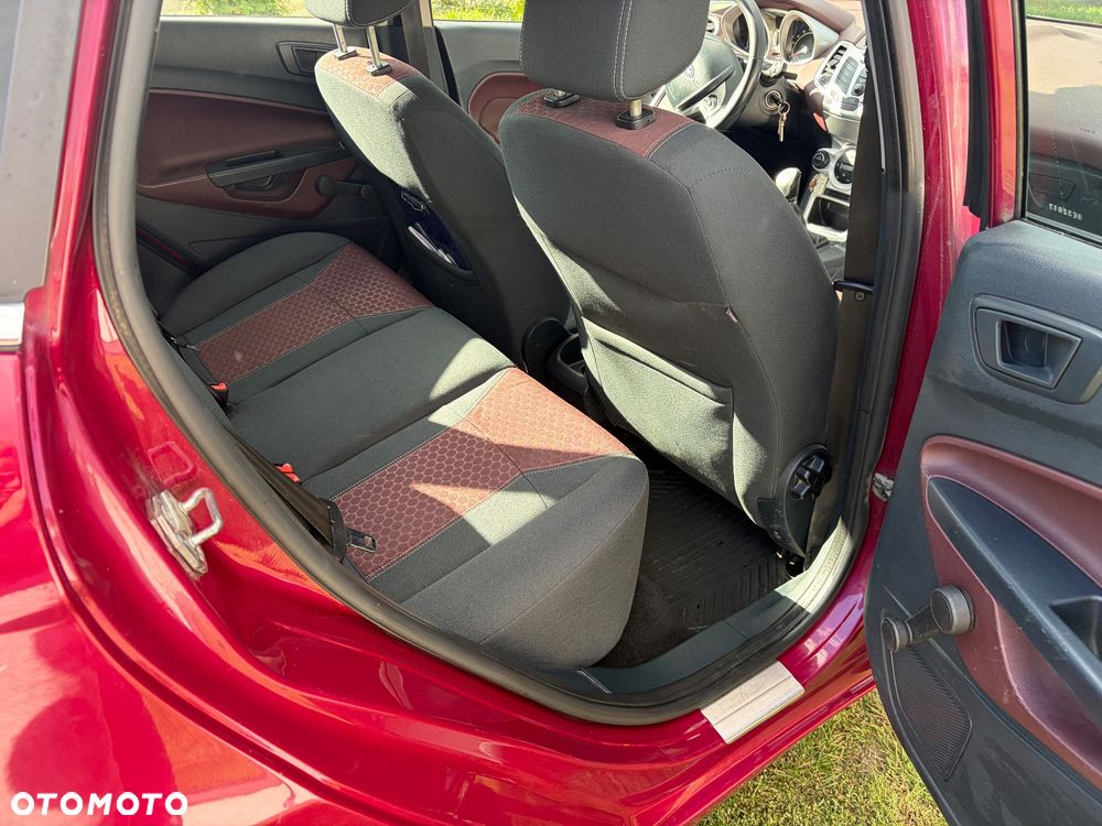 Ford Fiesta 1.6 TDCi Titanium - 10