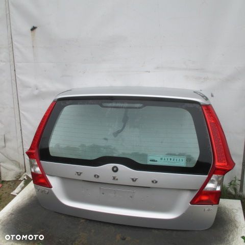 VOLVO V70 XC70 KLAPA TYŁ TYLNA Z SZYBĄ I LAMPAMI 2007- - 1