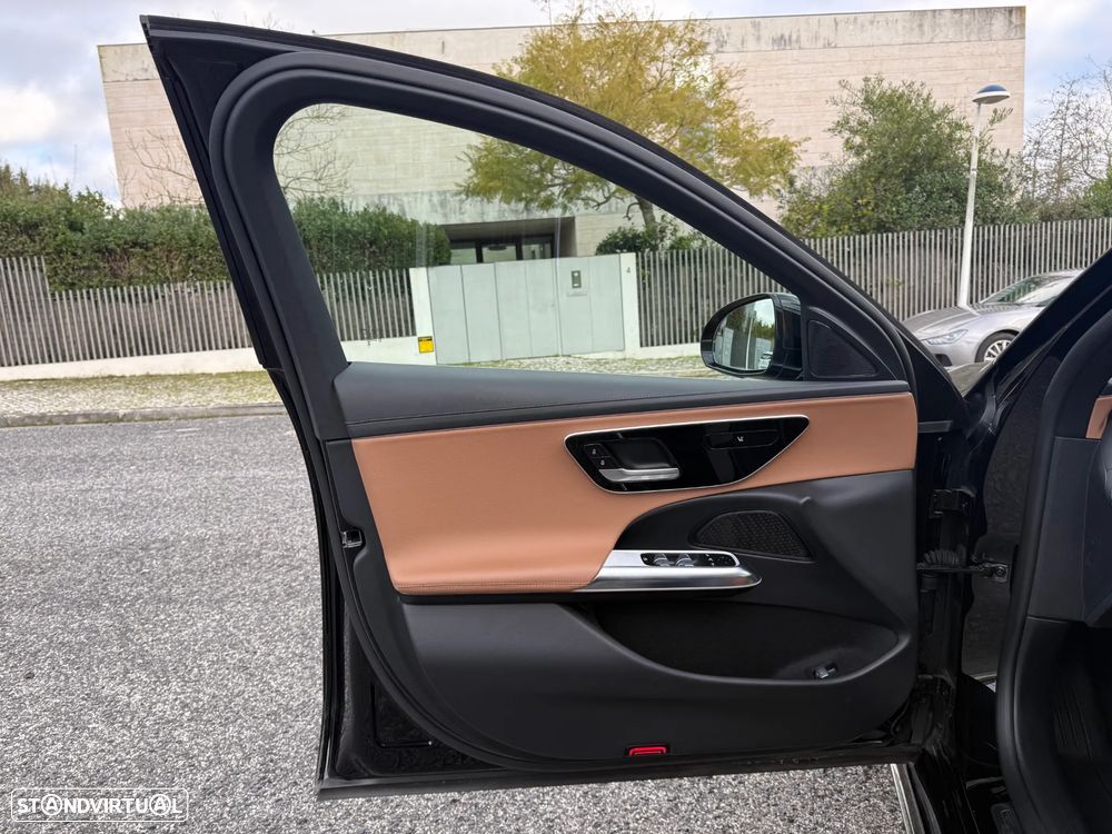 Mercedes-Benz E 300 Standard - 11