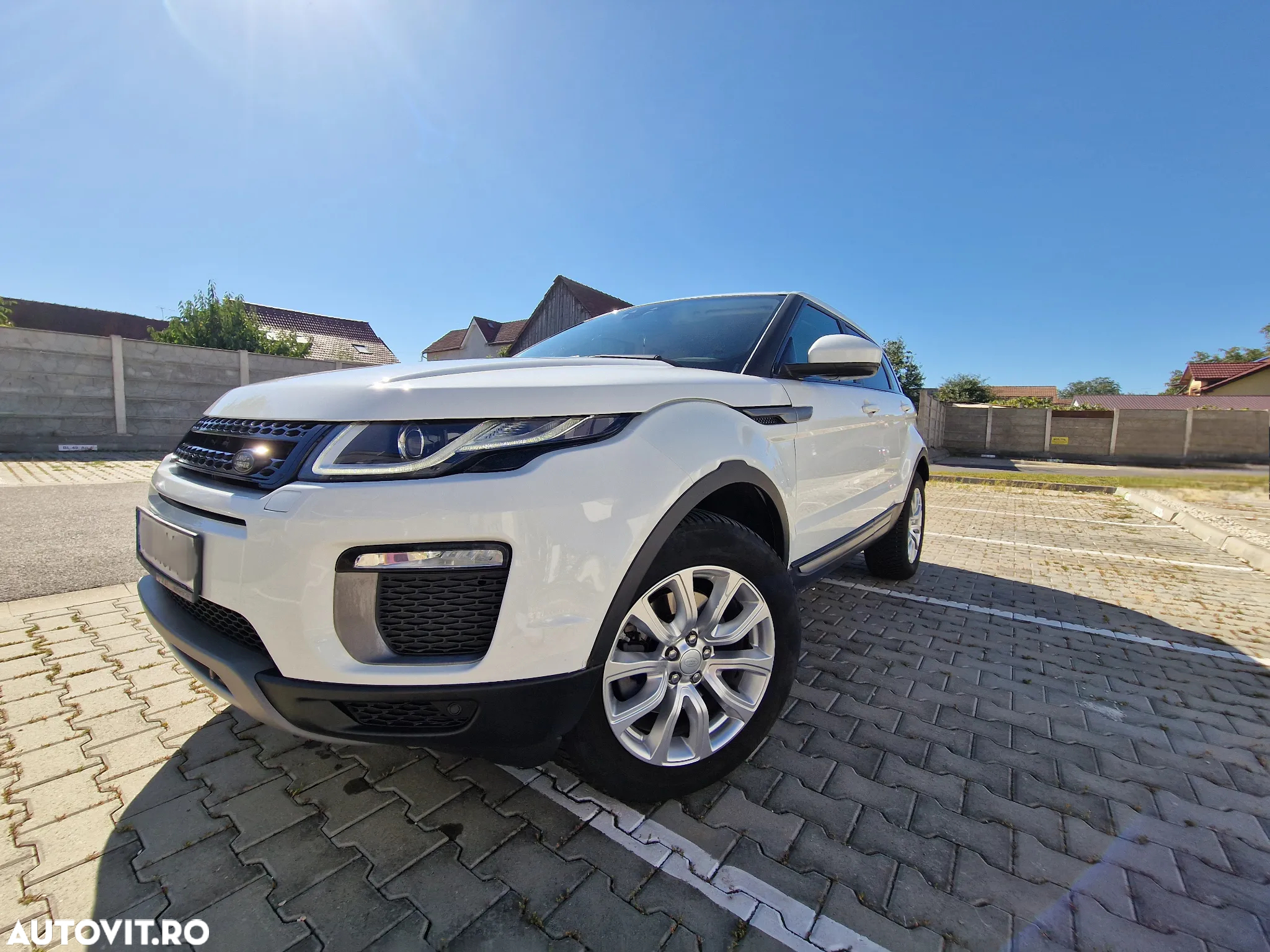 Land Rover Range Rover Evoque - 13