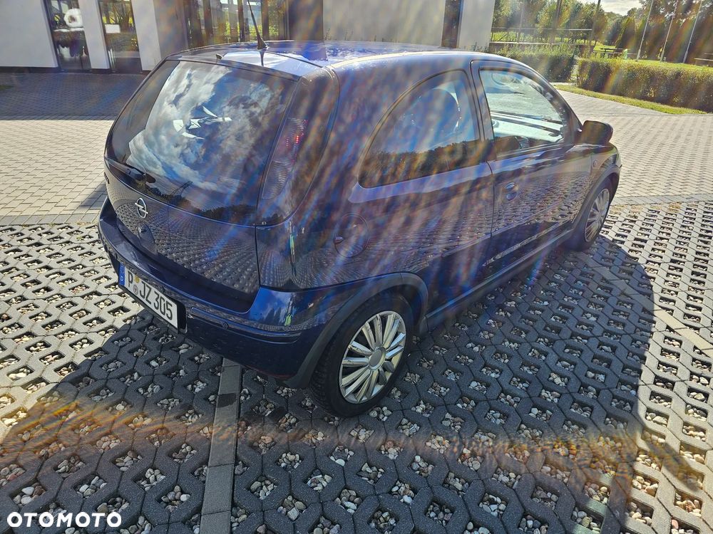 Opel Corsa 1.0 12V Selection 110 Jahre - 3