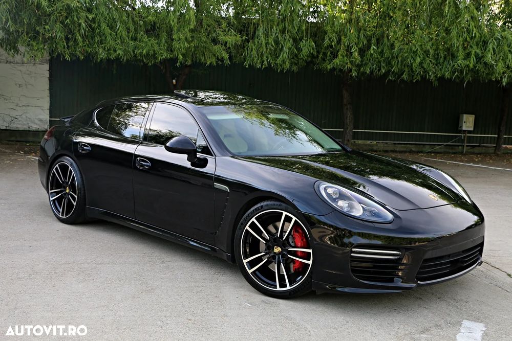 Porsche Panamera - 25