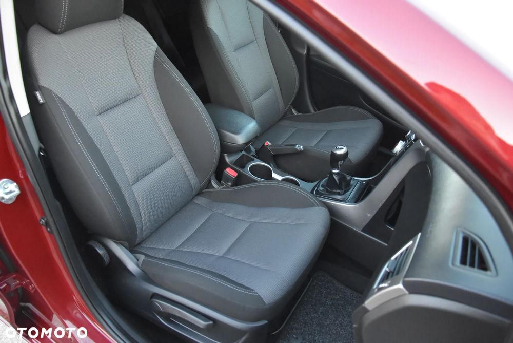 Hyundai i30 blue 1.6 GDI YES Gold - 25