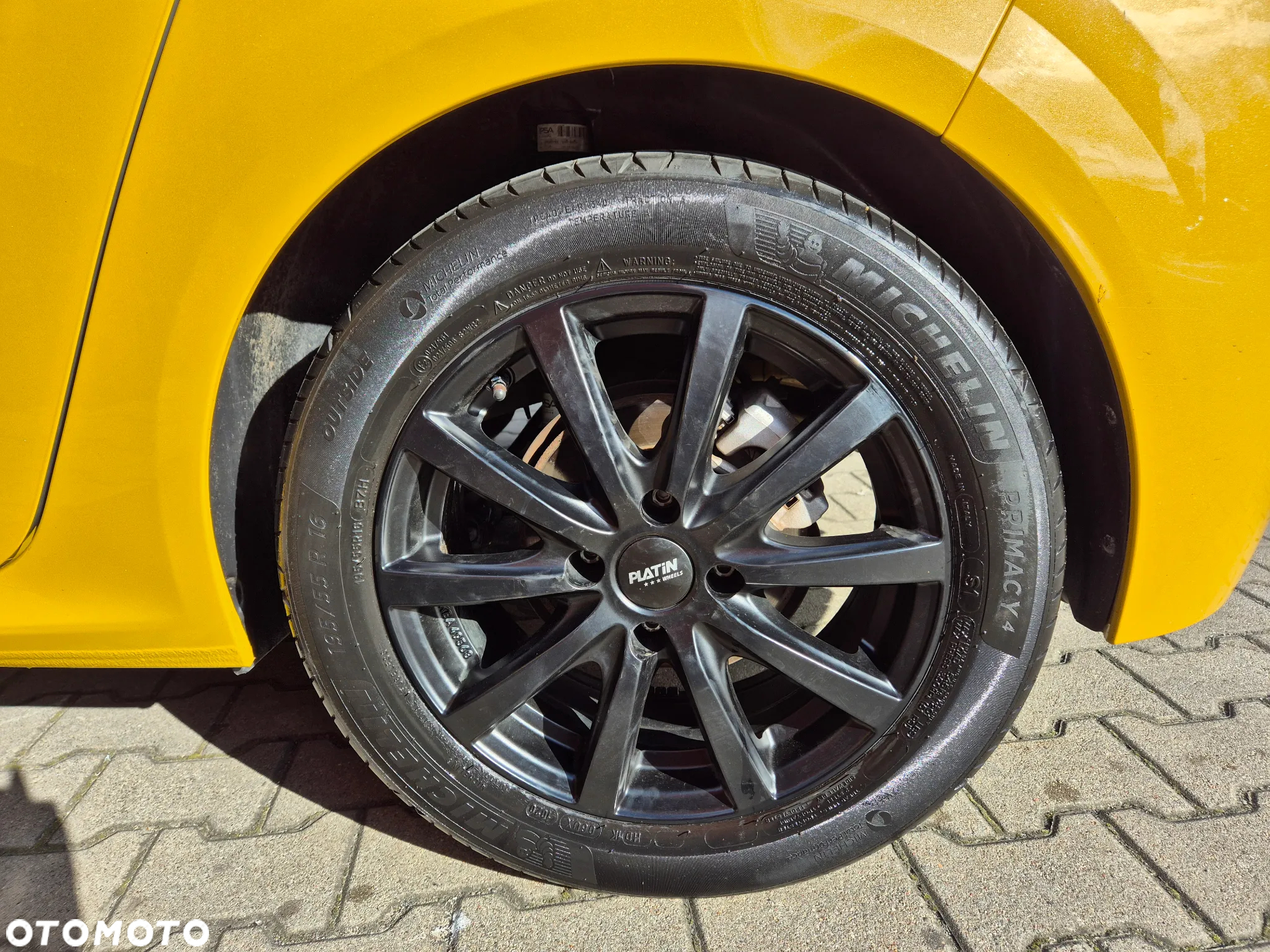 Peugeot 208 - 9