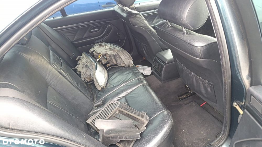 36147 BMW E39 model od 95-00 silnik 2.5 M52B25 170 km lakier 324/6 - 8