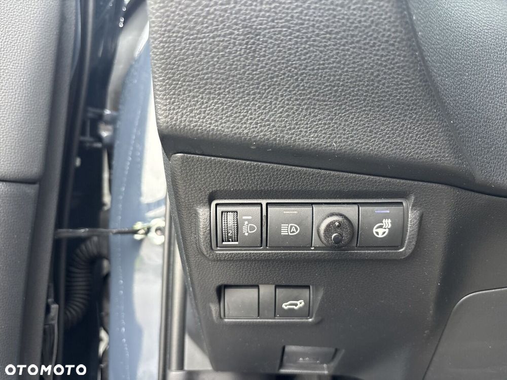 Toyota Corolla Cross - 18