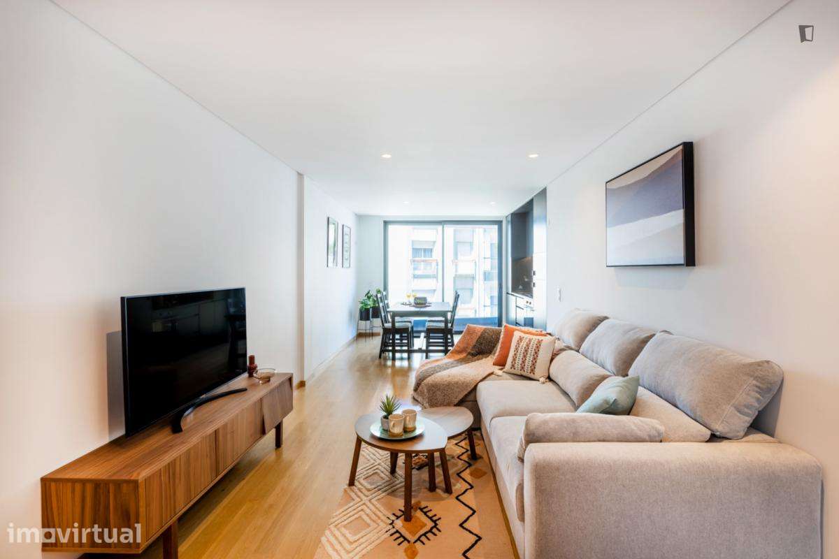Apartamento com 1 quartos - localizado em Santo Ildefonso Porto - Grande imagem: 2/35