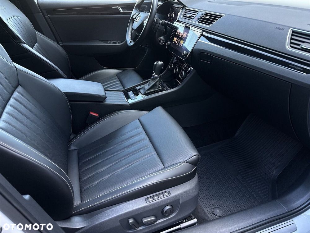 Skoda Superb 2.0 TDI SCR 4x4 L&K DSG - 8