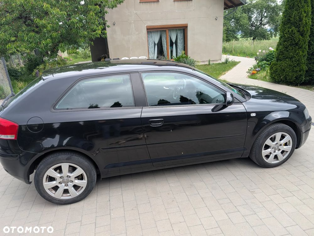 Audi A3 3-drzwiowe 2.0 TDI DPF Ambiente - 6
