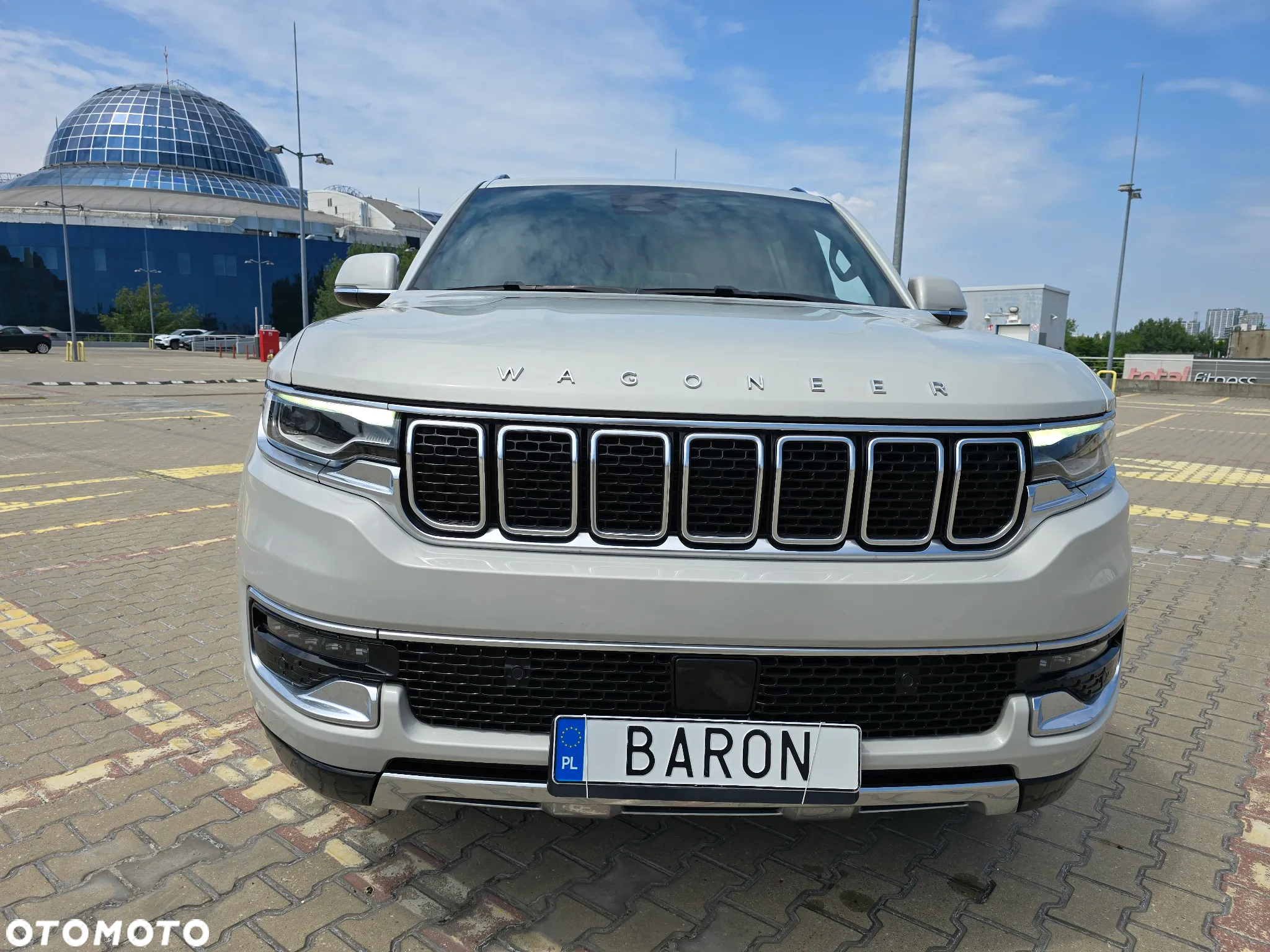 Jeep Wagoneer