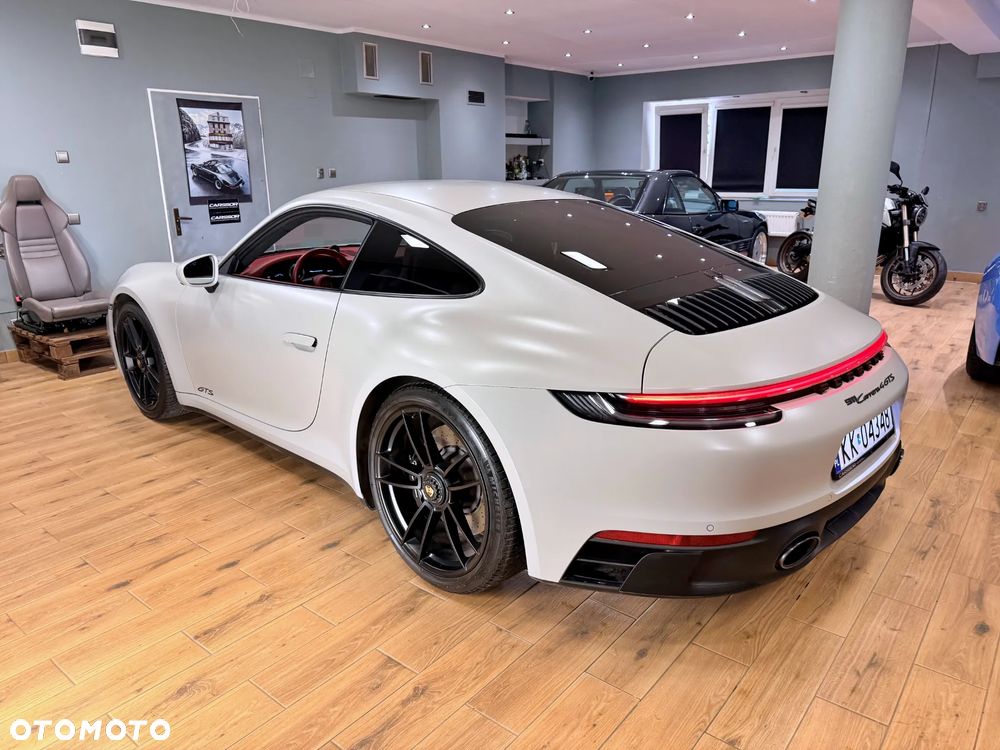Porsche 911 - 18