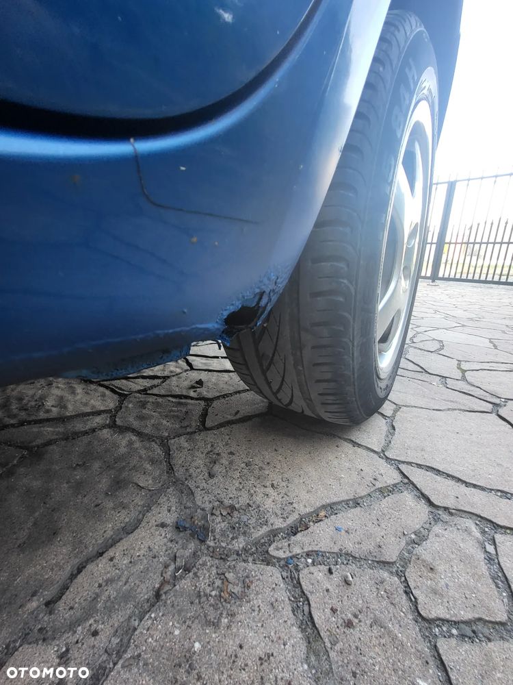 Toyota Yaris 1.0 Luna A/C - 10