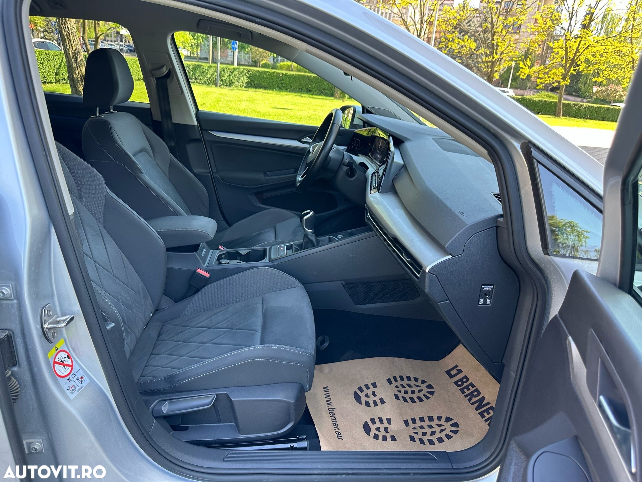 Volkswagen Golf 2.0 TDI Life - 39